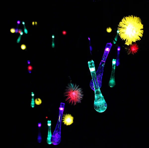 Joyin LED Snowflake/Icicle Shape Multicolor Solar String Lights 19.7ft 5 Joyin LED Snowflake/Icicle Shape Multicolor Solar String Lights 19.7ft - Image 3