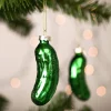 Joyin 2pcs Glass Christmas Pickle Ornament 2 Joyin 2pcs Glass Christmas Pickle Ornament -Christmas Ornaments Sales Store Christmas Glass Ornament Pickle Set for Christmas Tree Decoration 1 result 600x600 1