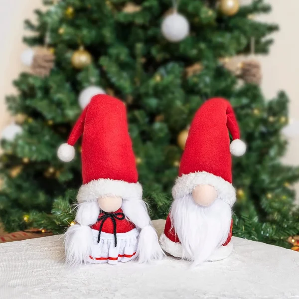 Joyin Santa Couple Gnome 4 Joyin Santa Couple Gnome - Image 2